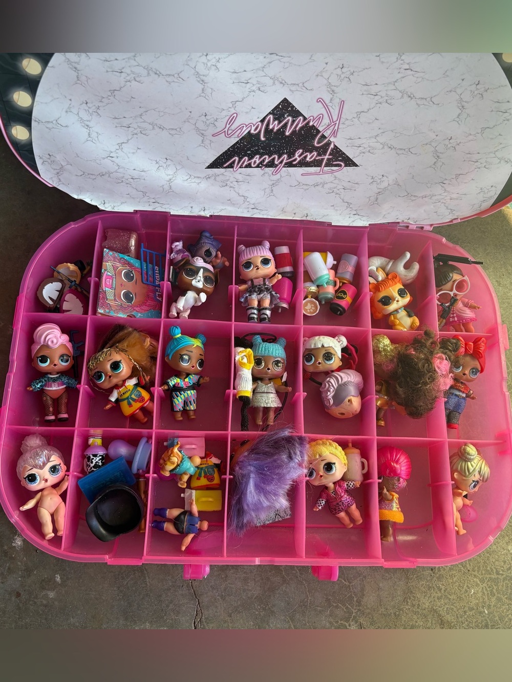 L.O.L. Surprise! Pink Organizer Case with Colorful Dolls & Accessories
